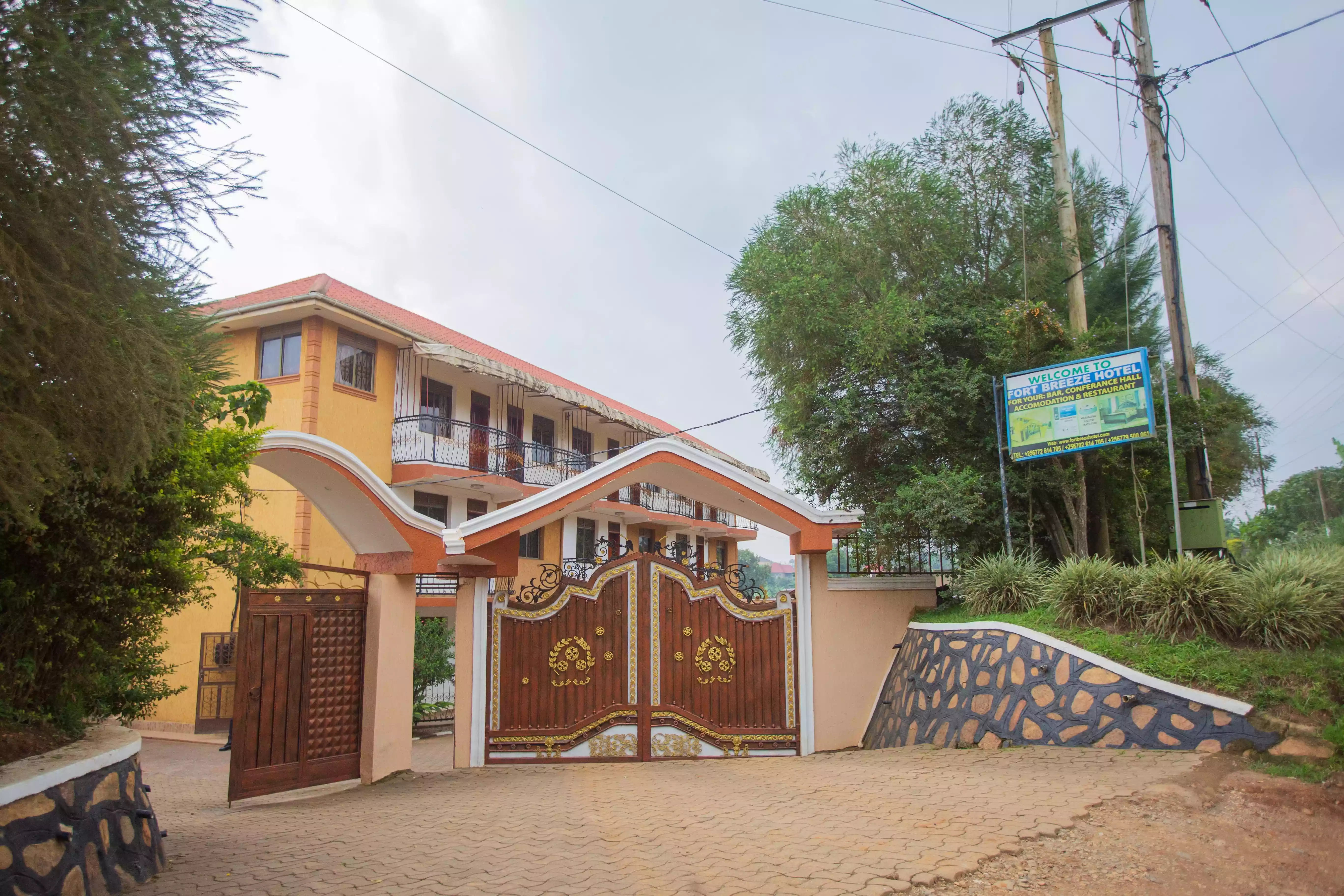 Fortbreeze Hotel Fort Portal